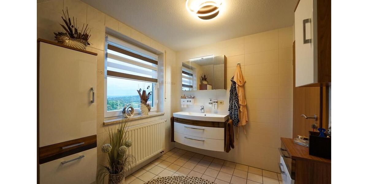 Doppelhaushälfte Heidenau - 4.5 Zimmer, 130 m&sup2;, 1.300&euro; | Angebot:26251020