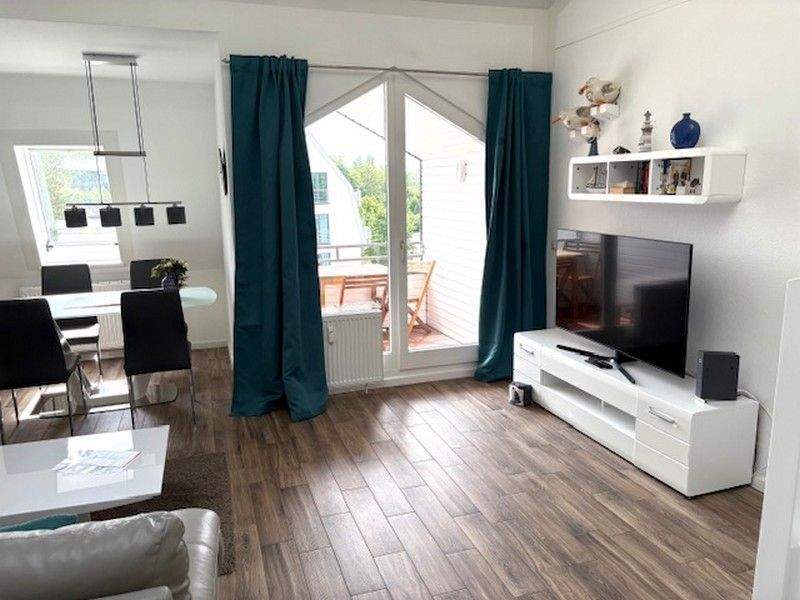 Erste Reihe moderne StudioWohnung über 2 Ebenen