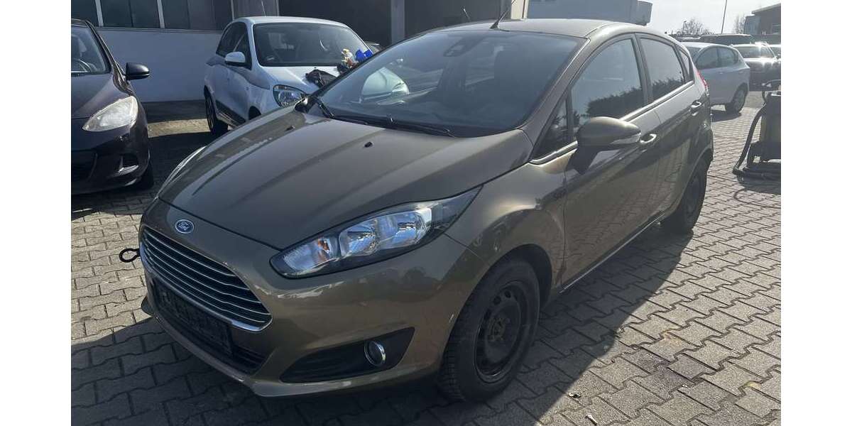 Ford Fiesta 260.000 km 1.850 &euro; Baindt 88255