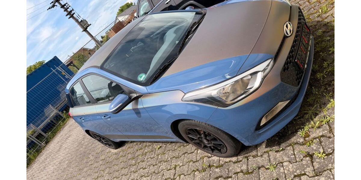 Hyundai i20 37.350 km 10.300 &euro; Irmtraut 56479