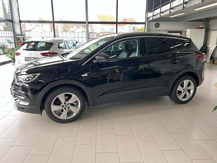 Opel Grandland (X) 61.586 km 23.870 € Nidda 63667