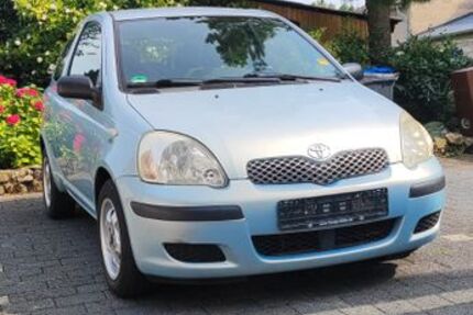 Toyota Yaris 175.000 km 1.200 € Merenberg 35799