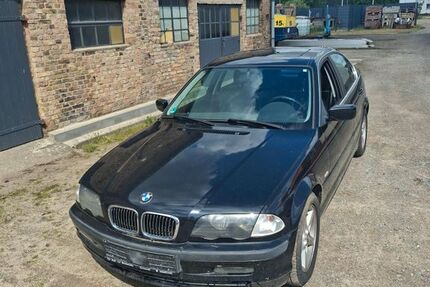 BMW 323 333.521 km 1.499 &euro; Templin 17268