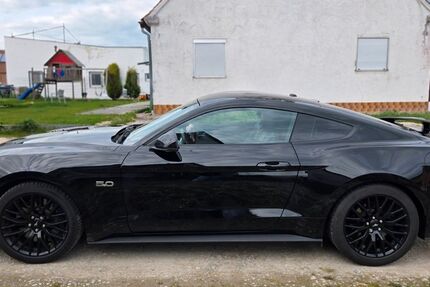 Ford Mustang 53.000 km 43.600 &euro; Dentlein am Forst 91599