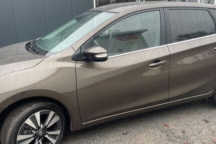 Nissan Pulsar 89.000 km 9.490 &euro; Ludwigslust 19288