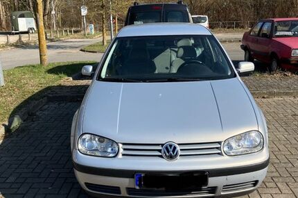 VW Golf 187.000 km 1.100 &euro; Wismar 23966