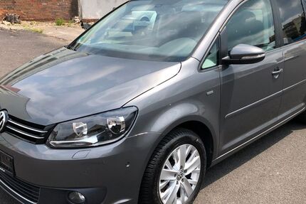 VW Touran 149.000 km 9.600 &euro; Kolitzheim 97509