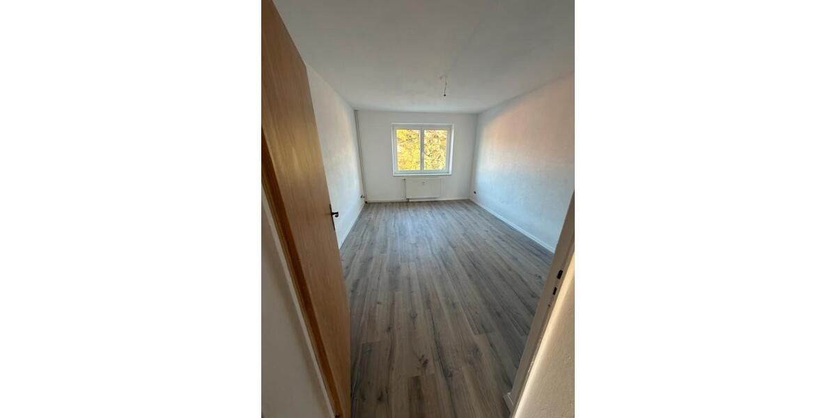 Etagenwohnung Markneukirchen - 3 Zimmer, 57 m&sup2;, 290&euro; | Angebot:26299940