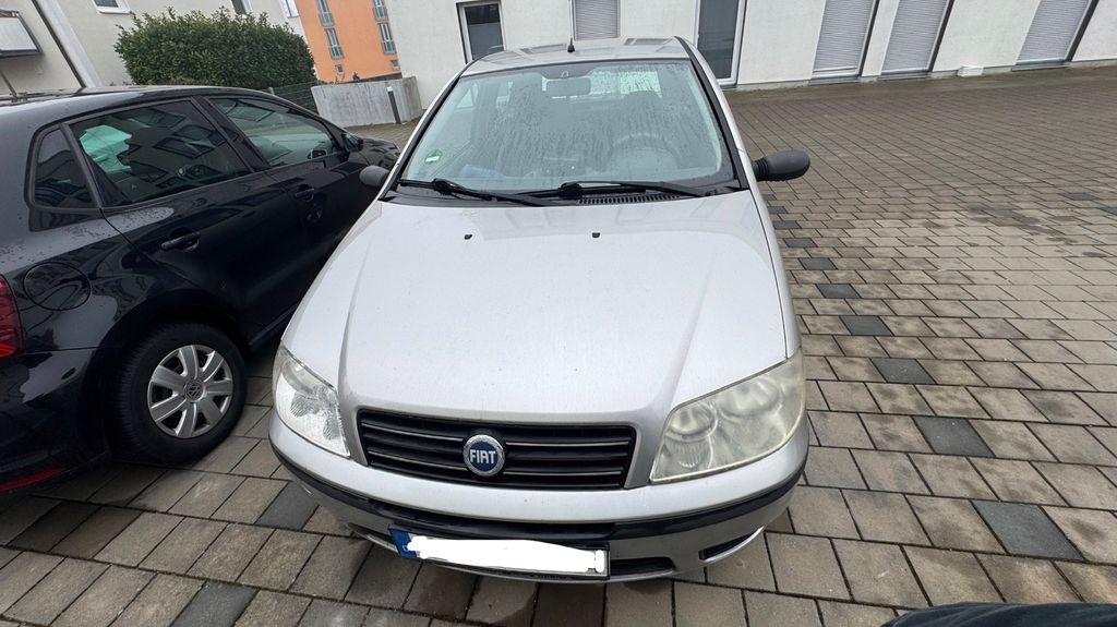 Fiat Punto 177.500 km 899 &euro; Ingolstadt 85055