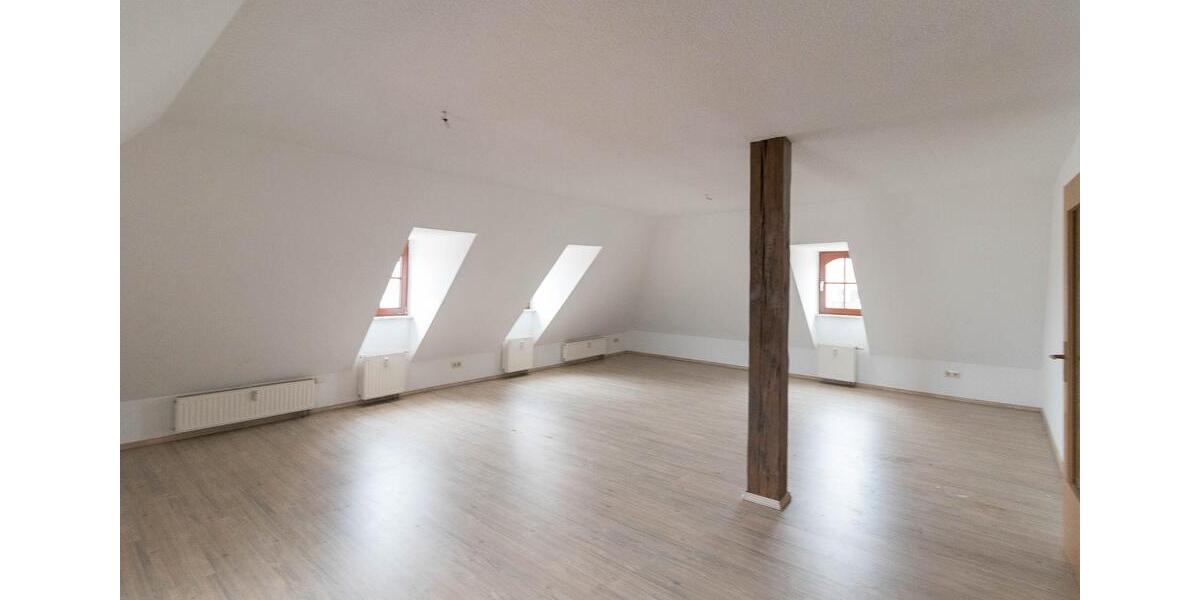 Etagenwohnung Löbau - 4 Zimmer, 110 m&sup2;, 665&euro; | Angebot:25591466