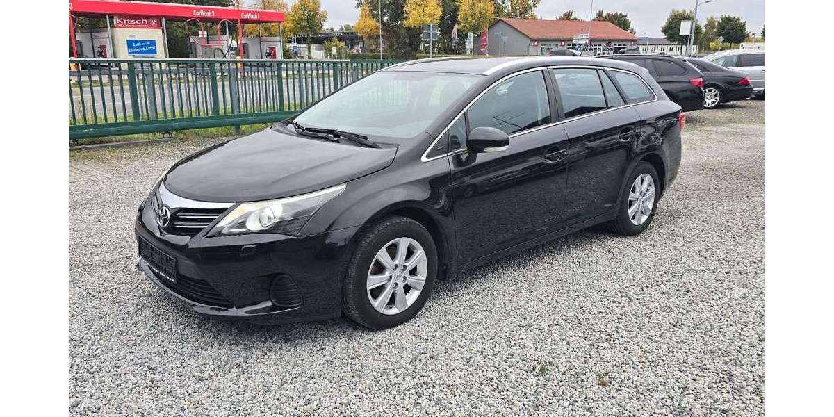 Toyota Avensis 137.000 km 9.990 &euro; Neuruppin 16816