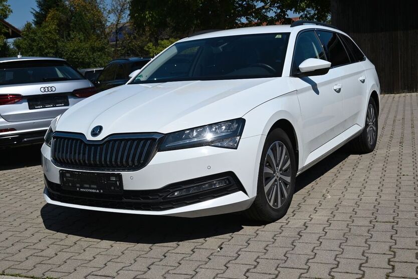 Skoda Superb 99.000 km 25.500 € Petting /Waging am See 83367