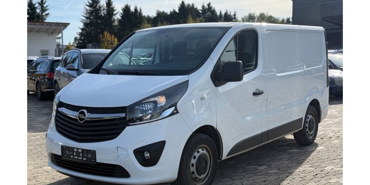 Opel Vivaro 182.000 km 7.950 &euro; Erbach 89155