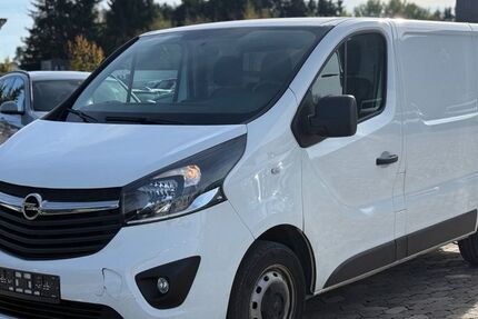 Opel Vivaro 182.000 km 8.450 € Erbach 89155