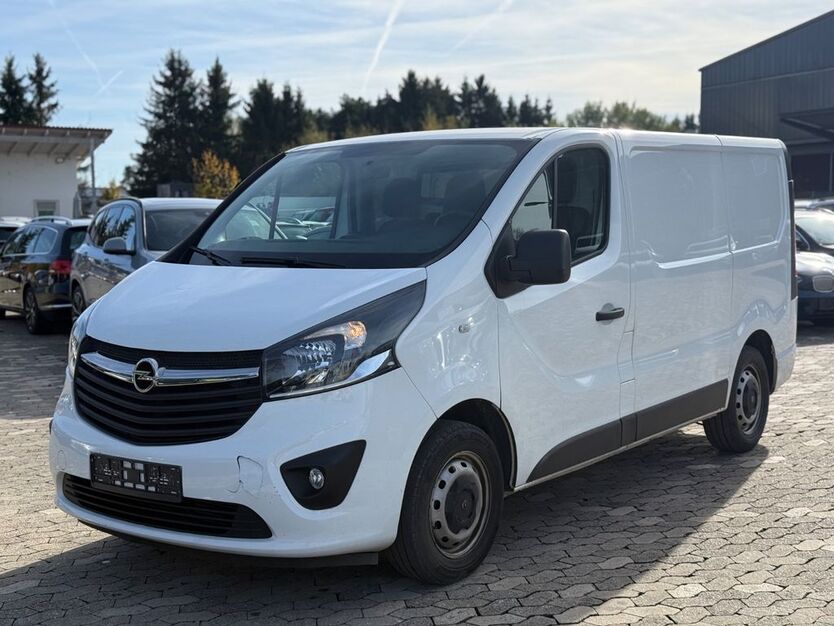 Opel Vivaro 182.000 km 8.450 € Erbach 89155
