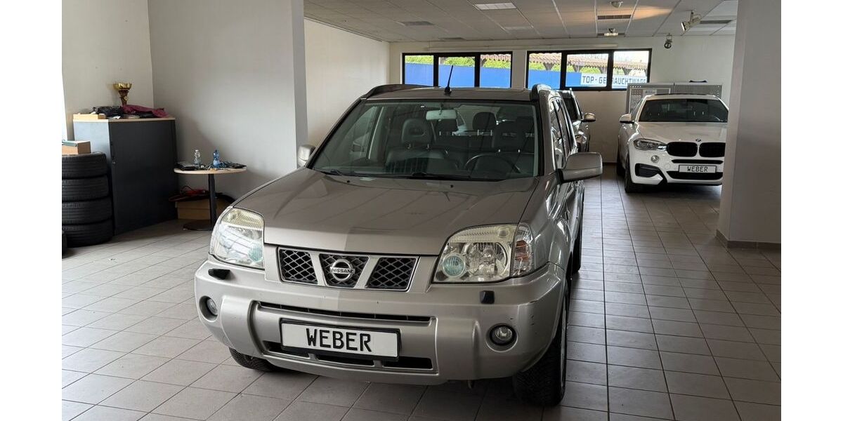 Nissan X-Trail 180.000 km 5.999 &euro; Hessisch Lichtenau 37235