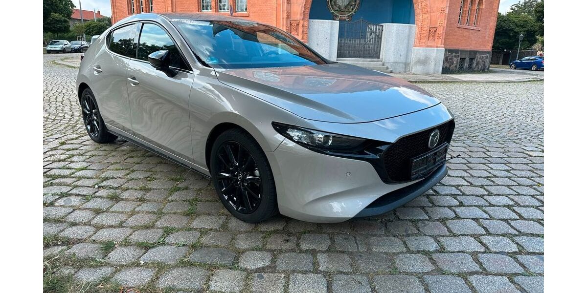 Mazda 3 167.000 km 14.499 &euro; Dresden 01097