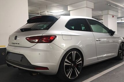 Seat Leon 156.000 km 12.999 &euro; Düren 52351