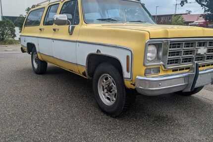 Chevrolet Suburban 44.681 km 5.499 € Wimsheim 71299