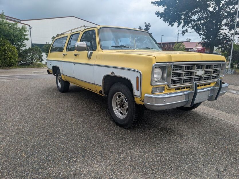 Chevrolet Suburban 44.681 km 5.499 € Wimsheim 71299