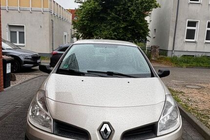 Renault Clio 210.000 km 1.999 &euro; Dortmund 44359