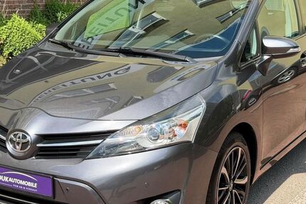 Toyota Verso 124.980 km 15.999 &euro; Berlin 13089
