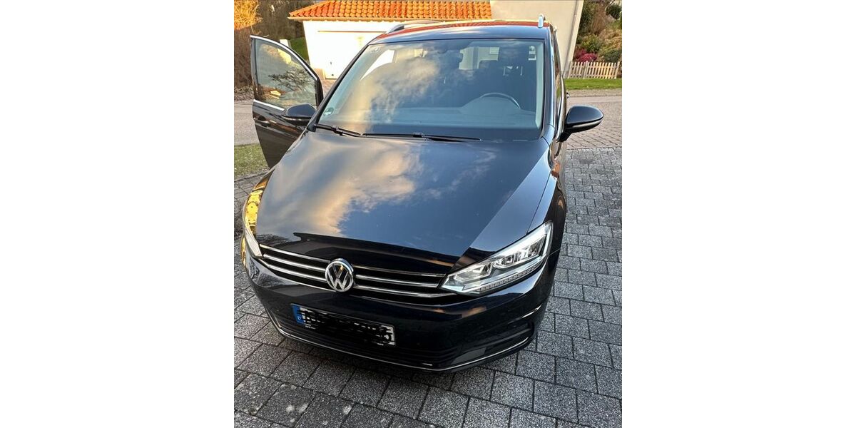 VW Touran 71.677 km 17.800 &euro; Heuchlingen 73572