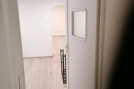 Haus Zweibrücken - 14 Zimmer, 300 m&sup2;, 480.000&euro; | Angebot:26984226