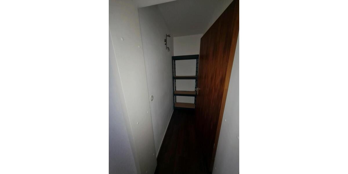 Dachgeschoßwohnung Pfullingen - 3 Zimmer, 80 m&sup2;, 320.000&euro; | Angebot:27261702