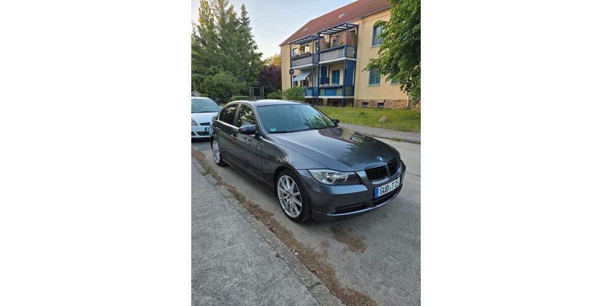 BMW 325 208.000 km 9.200 &euro; Jänschwalde ost 03197
