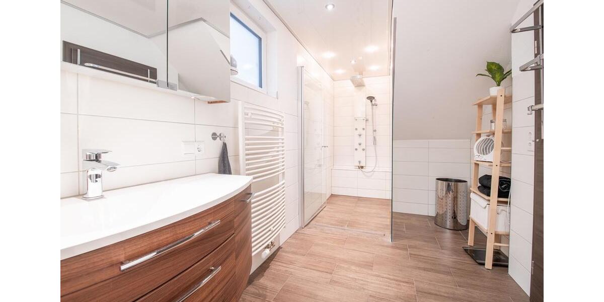 Einfamilienhaus Gerolzhofen - 5 Zimmer, 183 m&sup2;, 2.500&euro; | Angebot:26677316