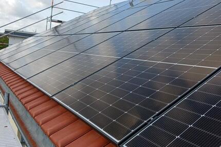 Saniertes Schmuckstück:Energieeffizientes Haus Garagen+Stellpl.