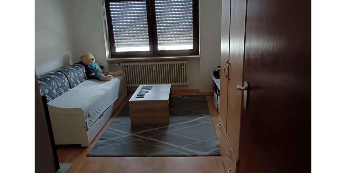 Etagenwohnung Offenberg - 3 Zimmer, 64 m&sup2;, 600&euro; | Angebot:26183646