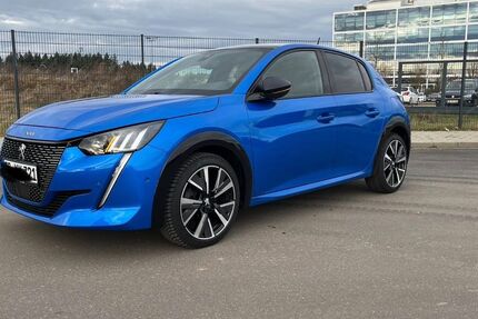 Peugeot 208 68.000 km 16.666 &euro; Freiburg 79115