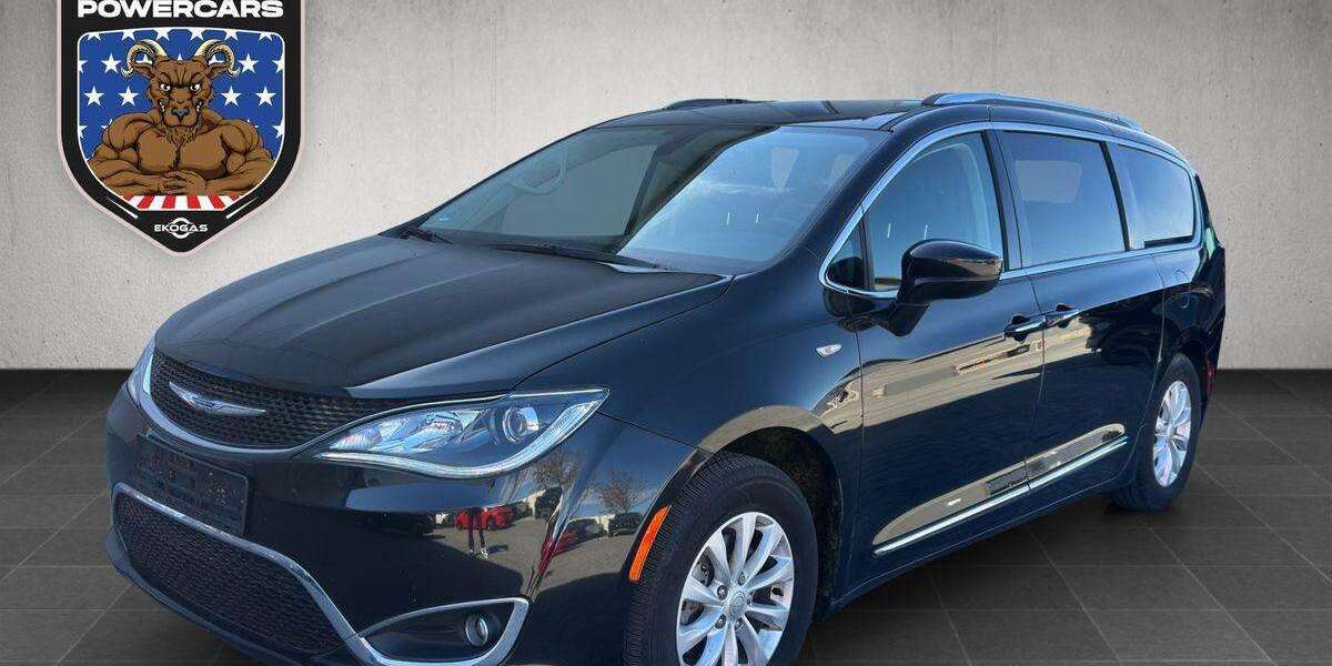 Chrysler Pacifica 21.250 km 32.999 &euro; Leipzig 04179