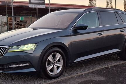 Skoda Superb 101.500 km 16.990 &euro; Berlin 15831
