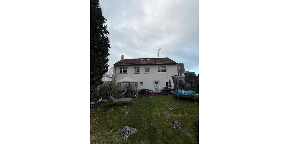 Einfamilienhaus zu Vermieten in Felsberg 5 zimmer