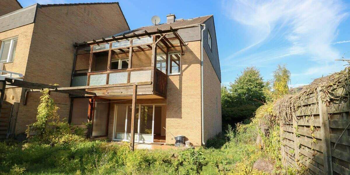 Handwerker gesucht: geräumiges Haus auf Erbpacht 6 zimmer