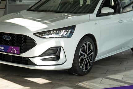 Ford Focus 23.415 km 23.880 € Schmelz 66839