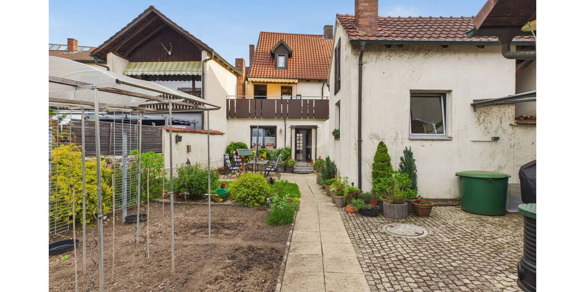 Einfamilienhaus Haßfurt - 8 Zimmer, 234 m&sup2;, 395.000&euro; | Angebot:26751043