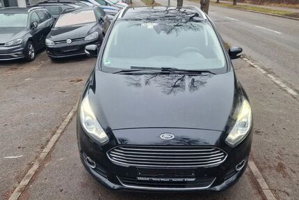 Ford S-Max 216.000 km 4.999 &euro; MÜNCHEN 80995