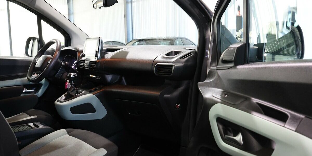 Citroen Berlingo 1.5 BLUE-HDI FEEL XL130 / 7-SITZER / 136.000 km 15.997 &euro; Hamm 59077