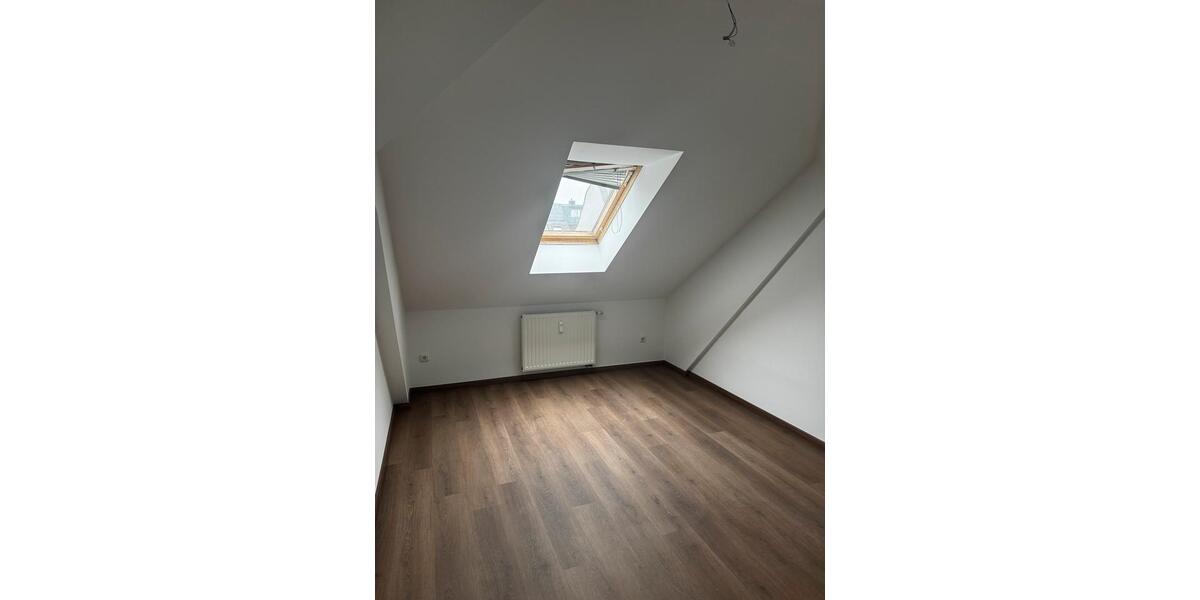 Dachgeschoßwohnung Augsburg Innenstadt - 2 Zimmer, 55 m&sup2;, 830&euro; | Angebot:24612037