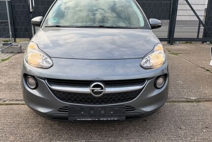 Opel Adam 143.218 km 3.499 &euro; Frankfurt am main 60386