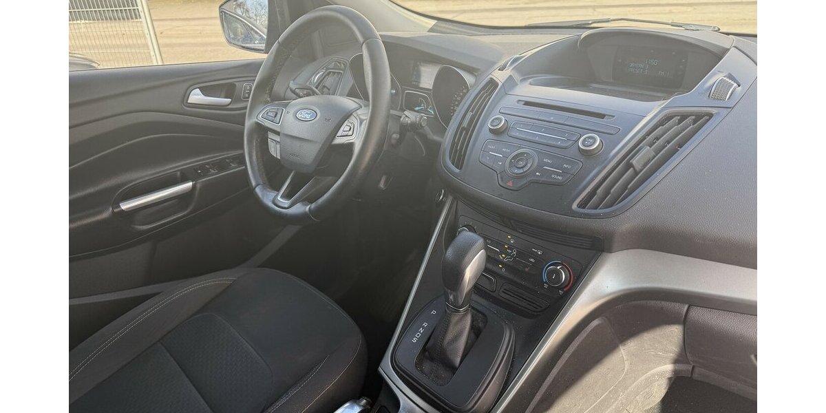 Ford Kuga 2.0 TDCI 4x4 Automatik Sitzheizung Keyless 254.000 km 7.500 &euro; Altdorf 84032