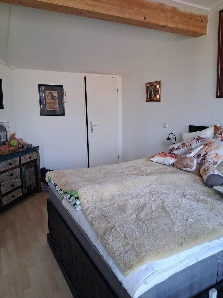 2 Zimmer Wohnung in Hönow Hoppegarten bei Berlin mit großer Dachterrasse EBK Tiefgarage zimmer