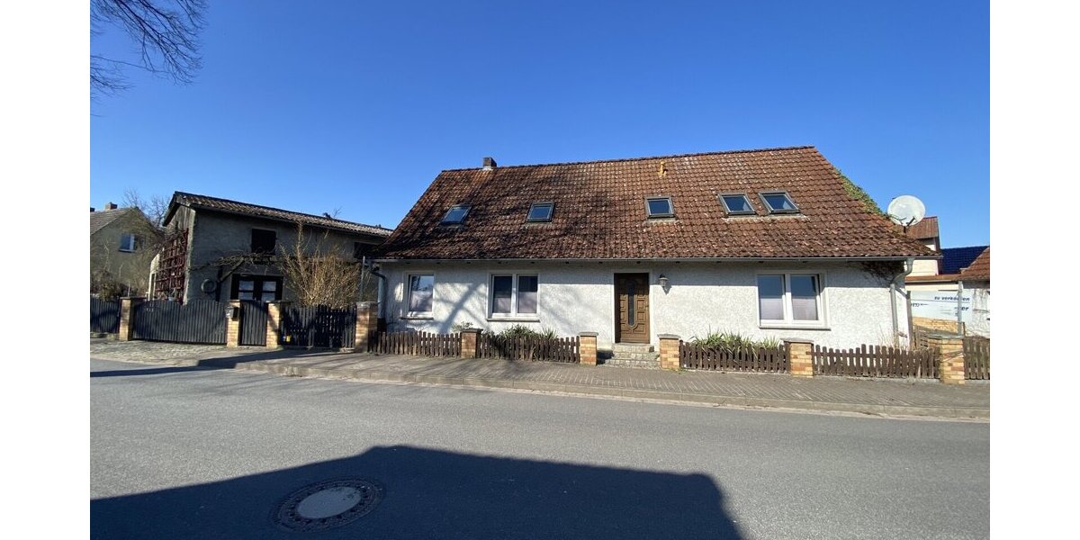 sanierungsbedürftiges Haus mit Garage und Nebengebäude günstig zu verkaufen - Einfamilienhaus Wittstock Sewekow | Angebot:25963874