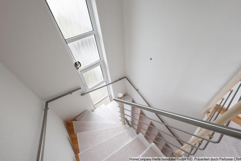 Etagenwohnung Freiburg im Breisgau Haslach - 4 Zimmer, 126 m&sup2;, 1.850&euro; | Angebot:25784996