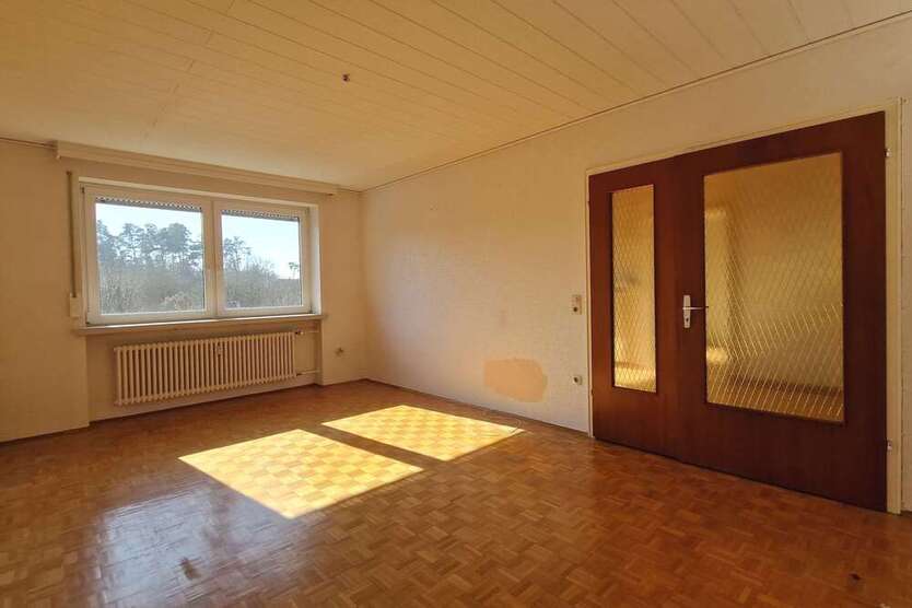 Wohnung zum Kaufen in Burglengenfeld 180.000 € 81 m²