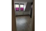 Haus mit einer Gewerbeeinheit, 3 Wohneinheiten, Garage